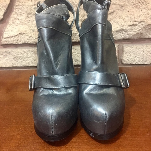 Bebe booties - Picture 2 of 4